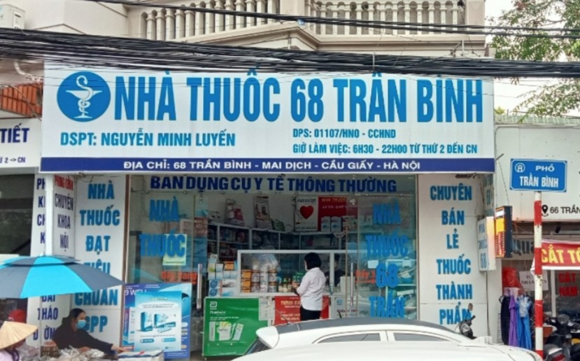 Cửa hàng thuốc số 68 phố Trần Bình.