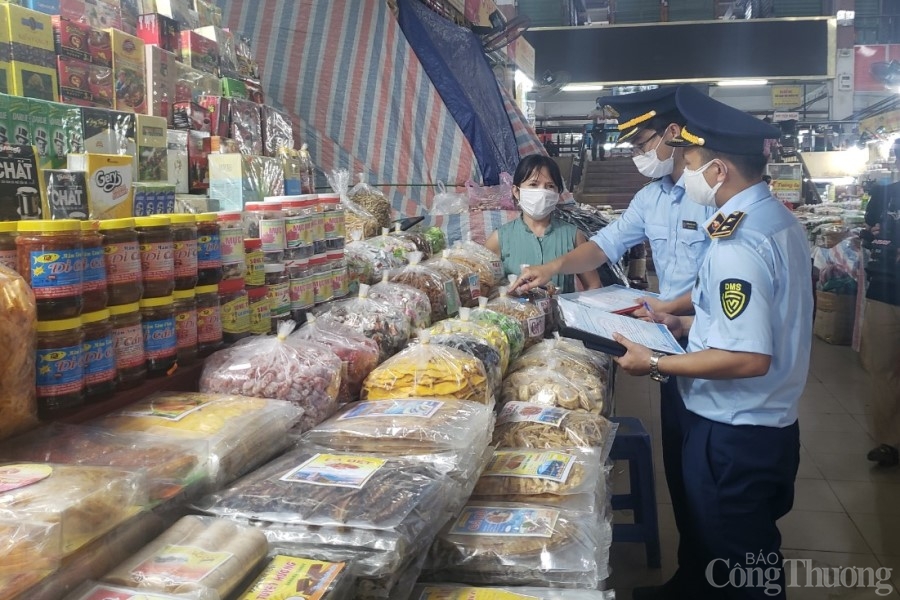 Đà Nẵng: Xử lý nghiêm tình trạng tăng, ép giá khách du lịch
