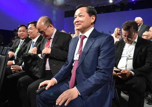 Phó thủ tướng Chính phủ Lê Minh Khái dẫn đầu đoàn đại biểu Việt Nam tham dự Hội nghị thường niên lần thứ 52 tại Davos, Thụy Sĩ. Ảnh VGP.