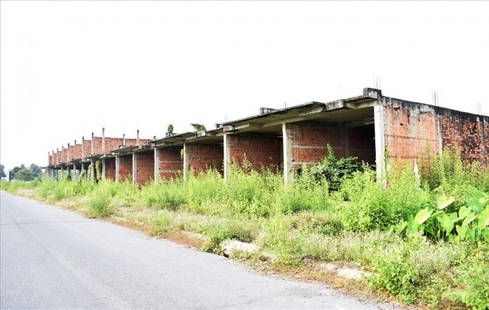 Vĩnh Long: Nhà ở xã hội rầm rộ rao bán khi chưa được phép