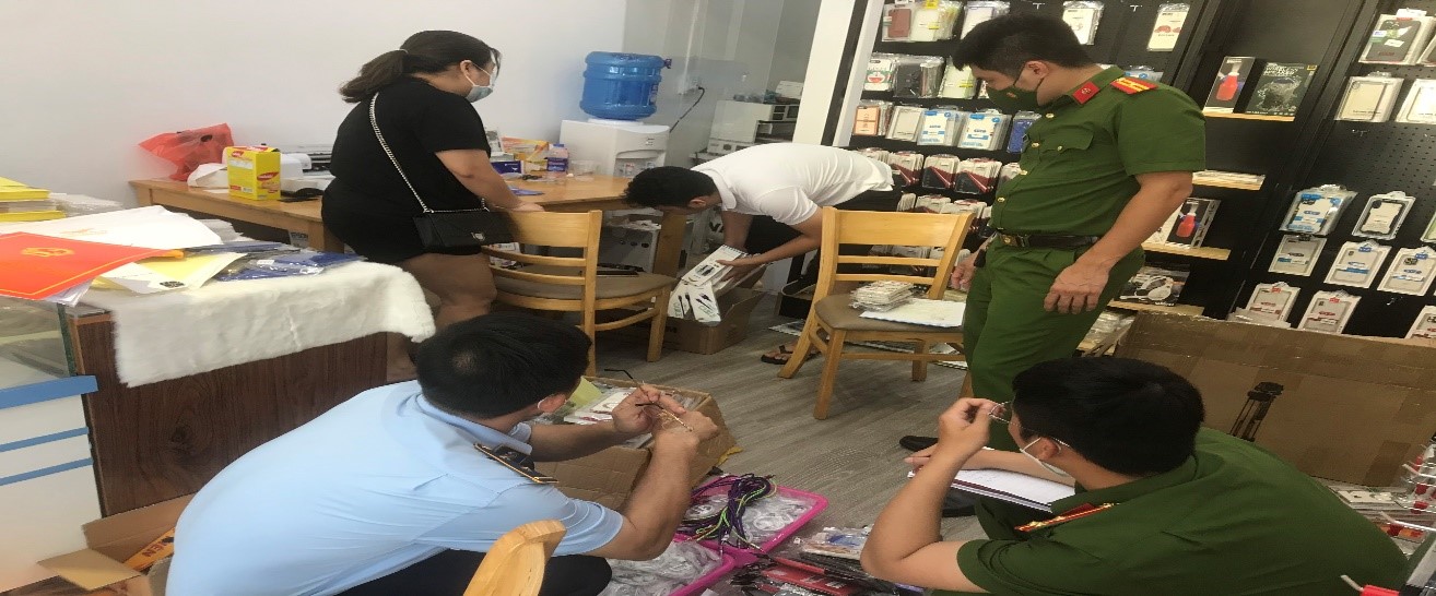 Tuyên Quang: Phát hiện cửa hàng điện thoại bán hàng không rõ nguồn gốc xuất xứ