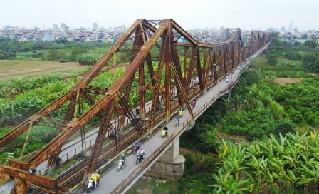 Hà Nội: Xử phạt nghiêm các phương tiện thuộc diện cấm lưu thông qua cầu Long Biên