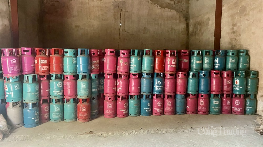 Thanh Hóa: Phát hiện nhà kho tập kết hàng ngàn vỏ bình gas trái phép