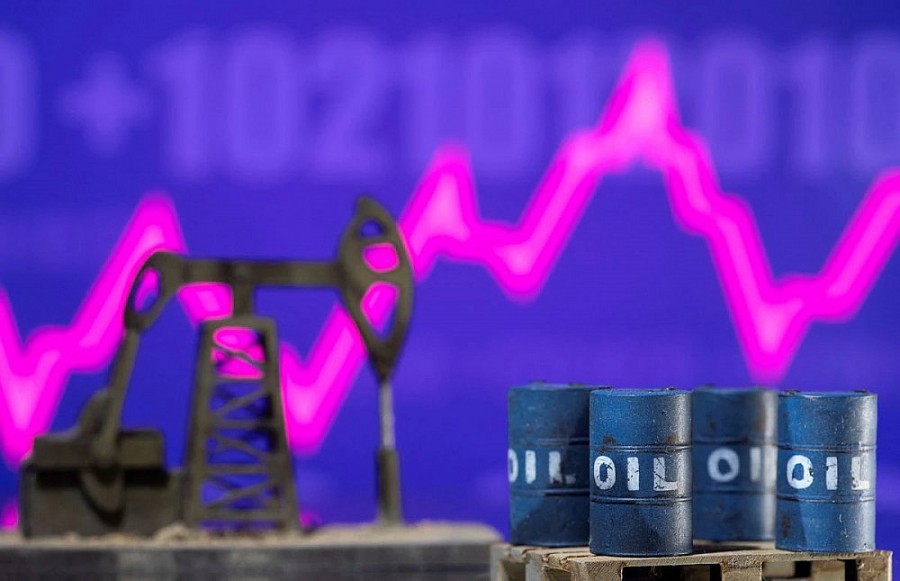 Giá xăng dầu ngày 22/6: Giá dầu thô thế giới tăng do nguồn cung thắt chặt