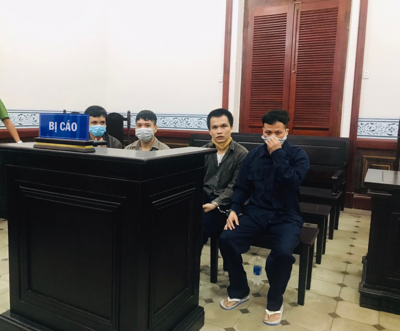 TP Hồ Chí Minh: Tuyên phạt Giám đốc sản xuất, buôn bán nhớt giả 11 năm tù