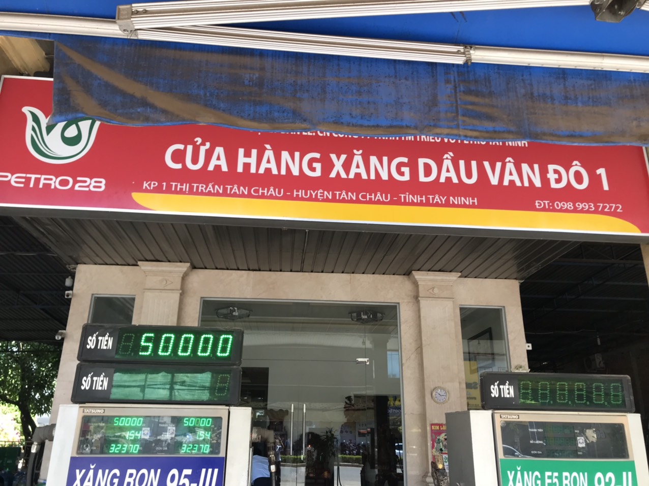 Tây Ninh: Xử phạt gần 900 triệu đồng công ty bán xăng dầu không phù hợp quy chuẩn kỹ thuật Quốc gia