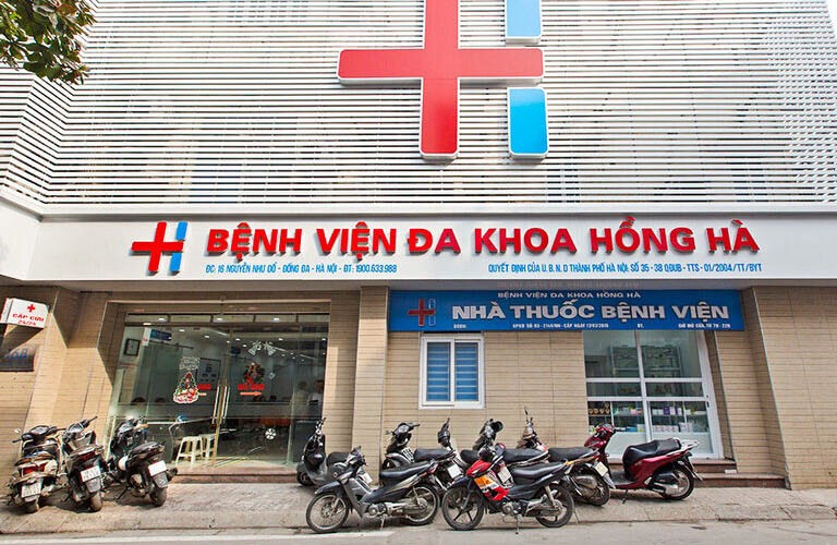 Trụ sở Bệnh viện đa khoa Hồng Hà bị tố làm hỏng ngực sau phẫu thuật thẩm mỹ