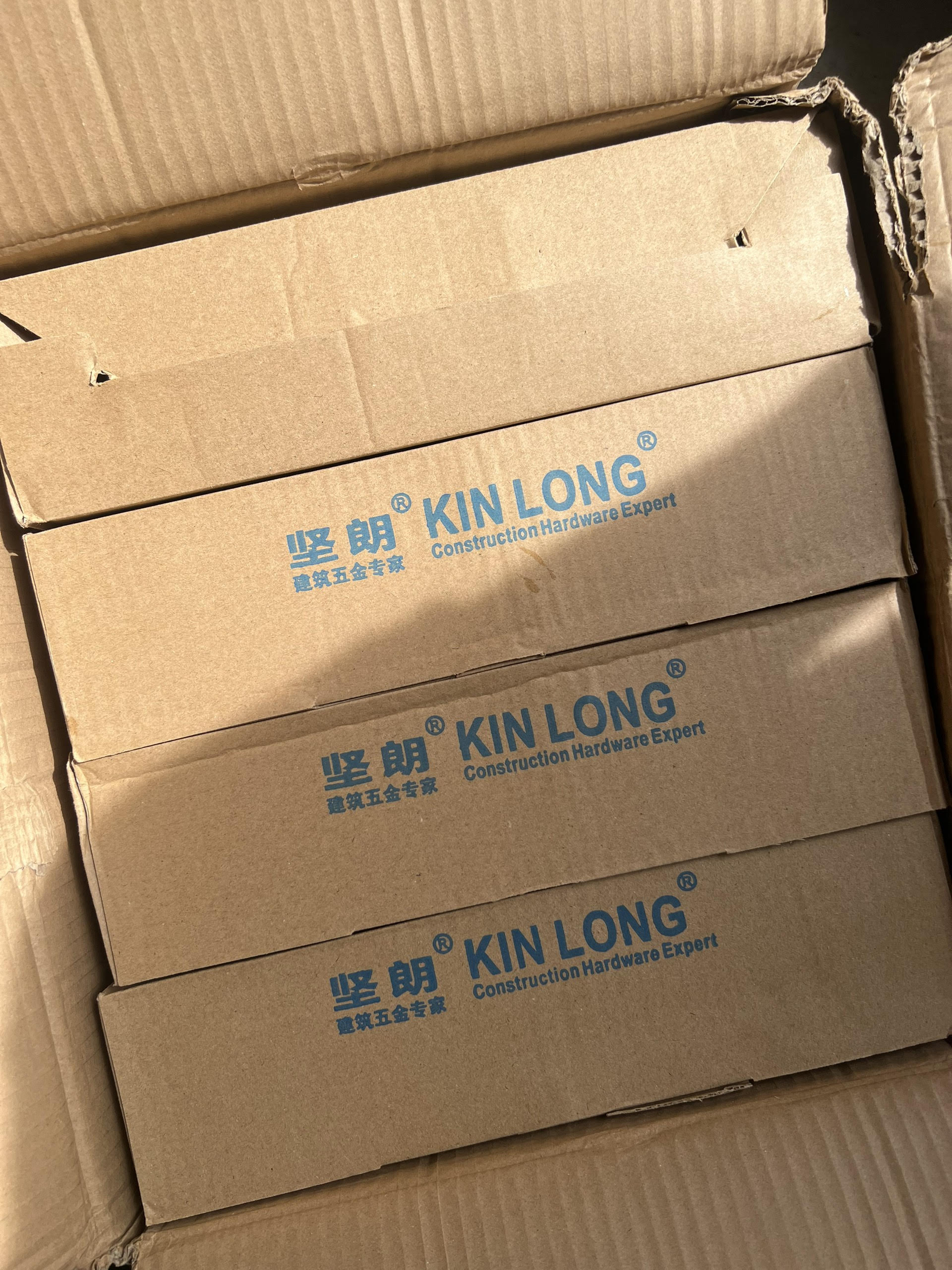 Hà Nội: Phát hiện hàng nghìn sản phẩm giả mạo nhãn hiệu Kin Long